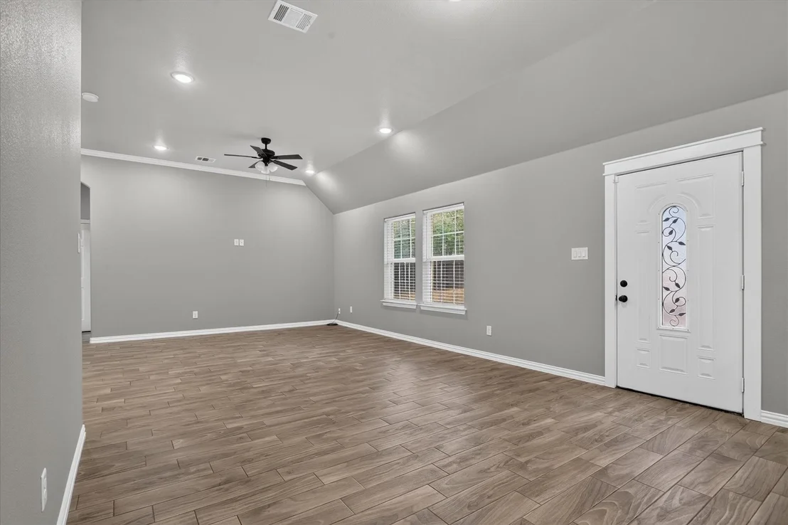 Photo of 1612 Tanglewood Drive