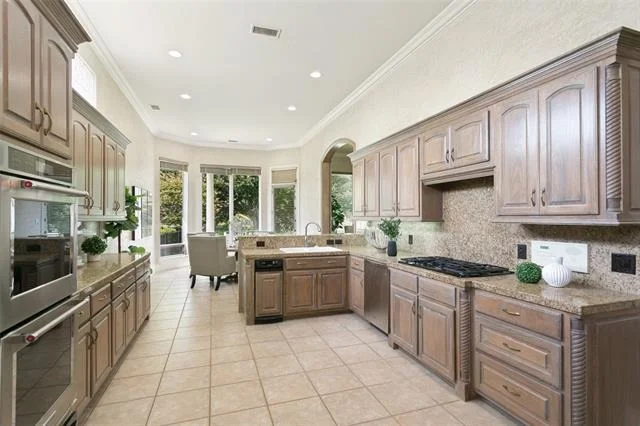 Photo of 5864 Arrowhead Drive