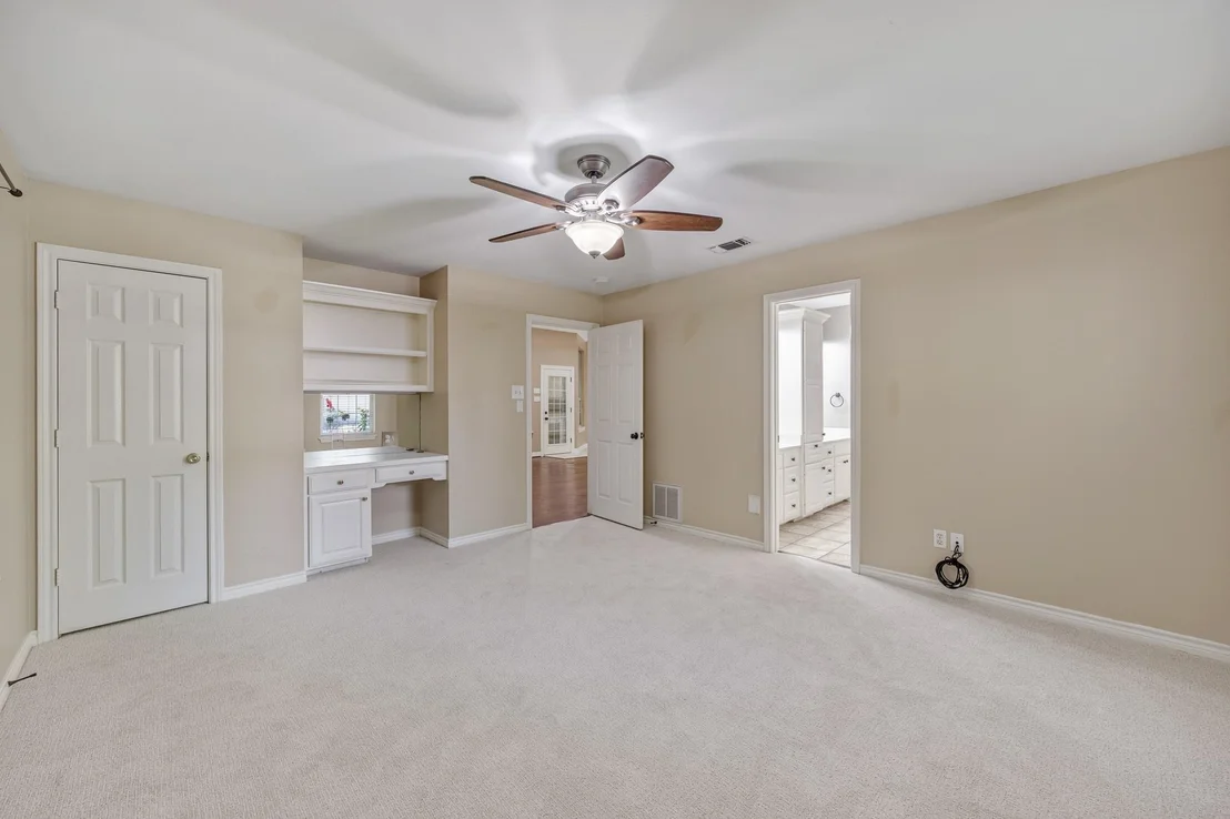 Photo of 17820 Oak Forest Drive