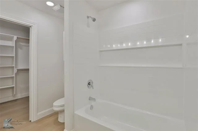 Photo of 2565 Bel Air