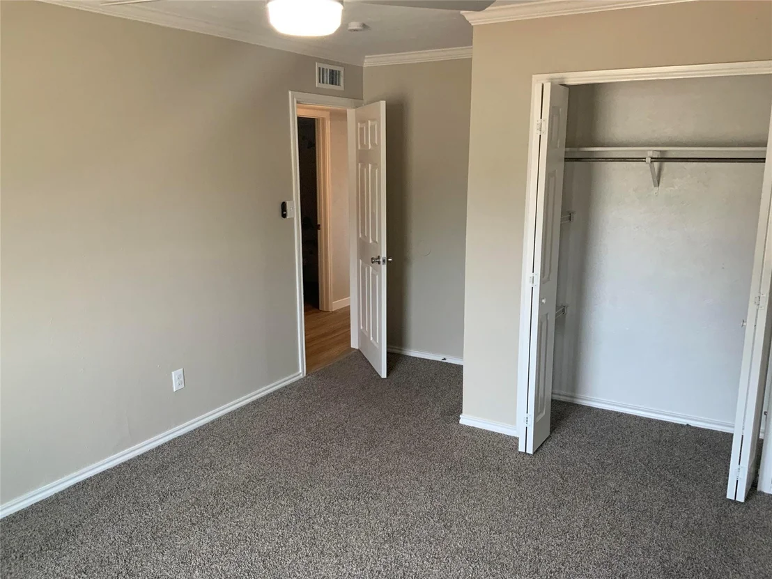 Photo of 700 Sunny Slope Drive
