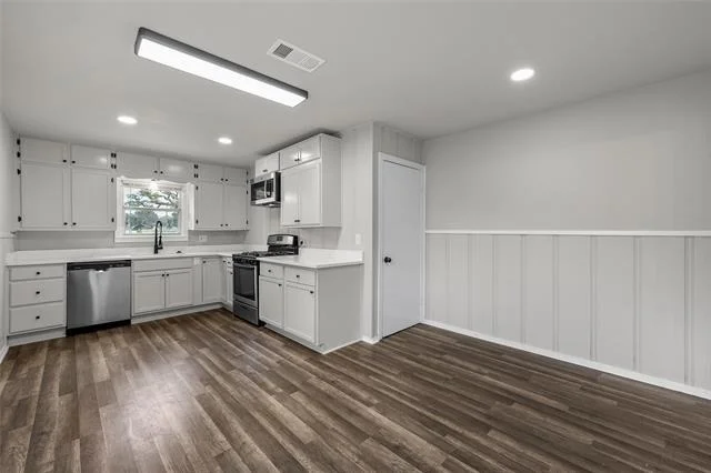 Photo of 3718 Kendall Lane