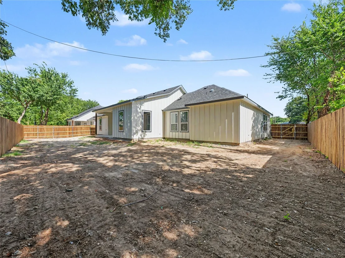 Photo of 115 Dennis Drive