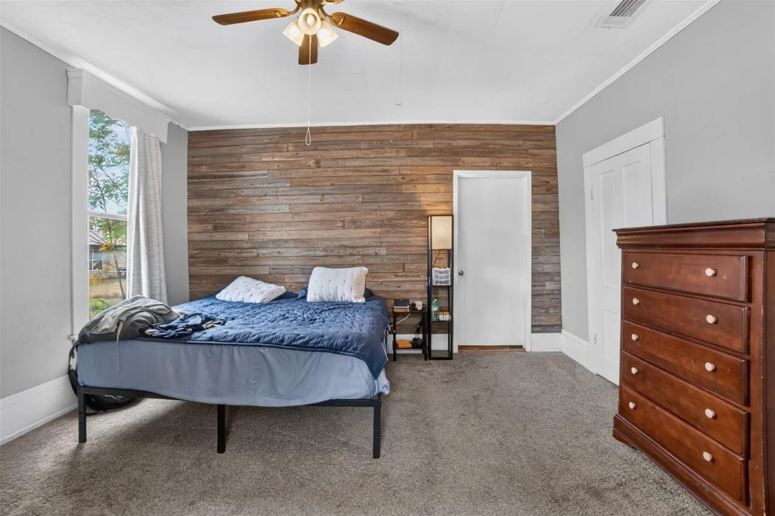 Photo of 102 Poplar Street