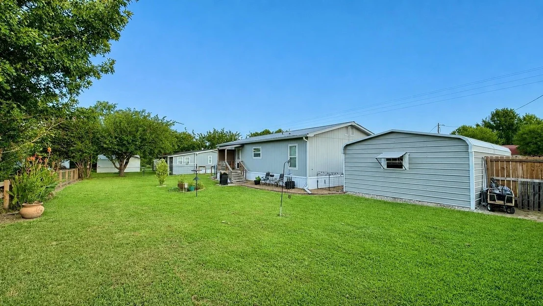 Photo of 852 Cheyenne