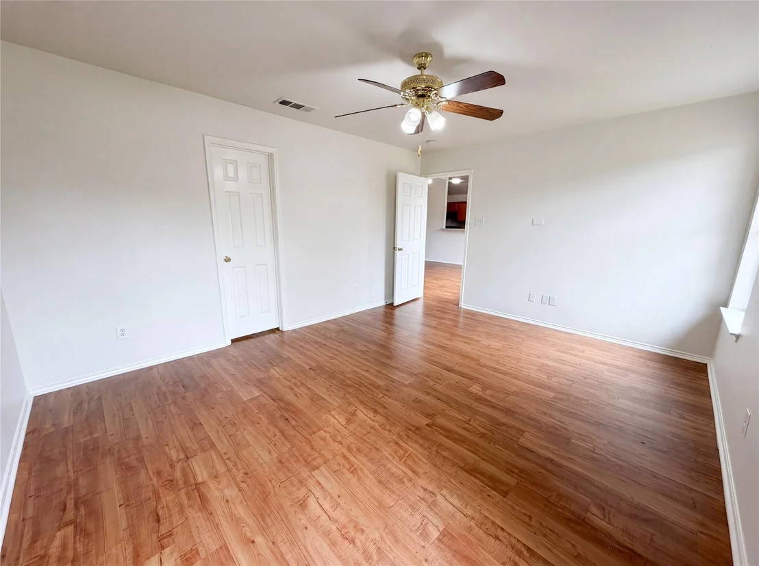 Photo of 5432 Nuthatch Street
