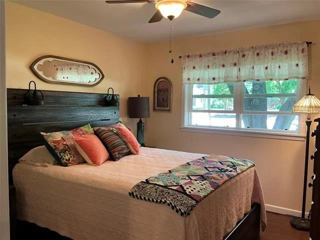 Photo of 900 N Elm Street