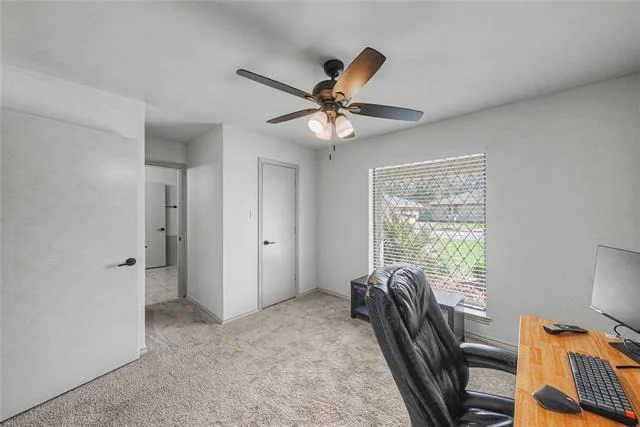 Photo of 2415 Lakeview Circle