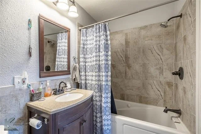 Photo of 2310 Hollis Drive