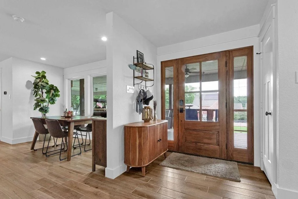 Photo of 255 Hideaway  Lane Central