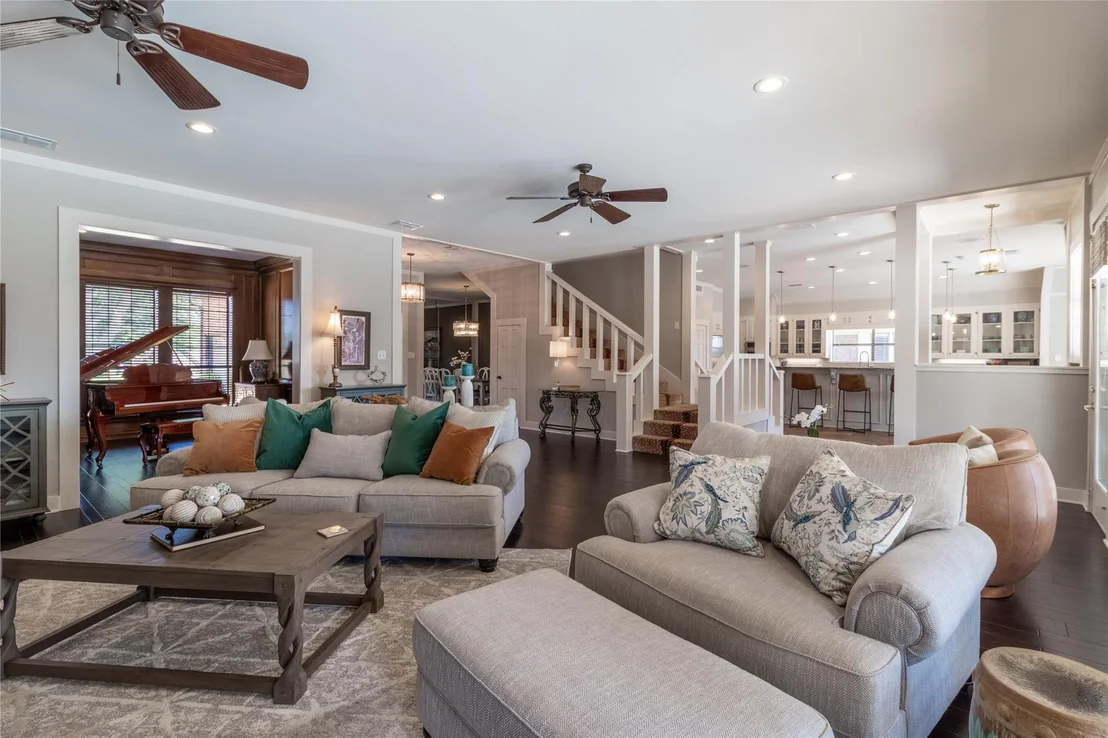 Photo of 6500 Hollytree Circle
