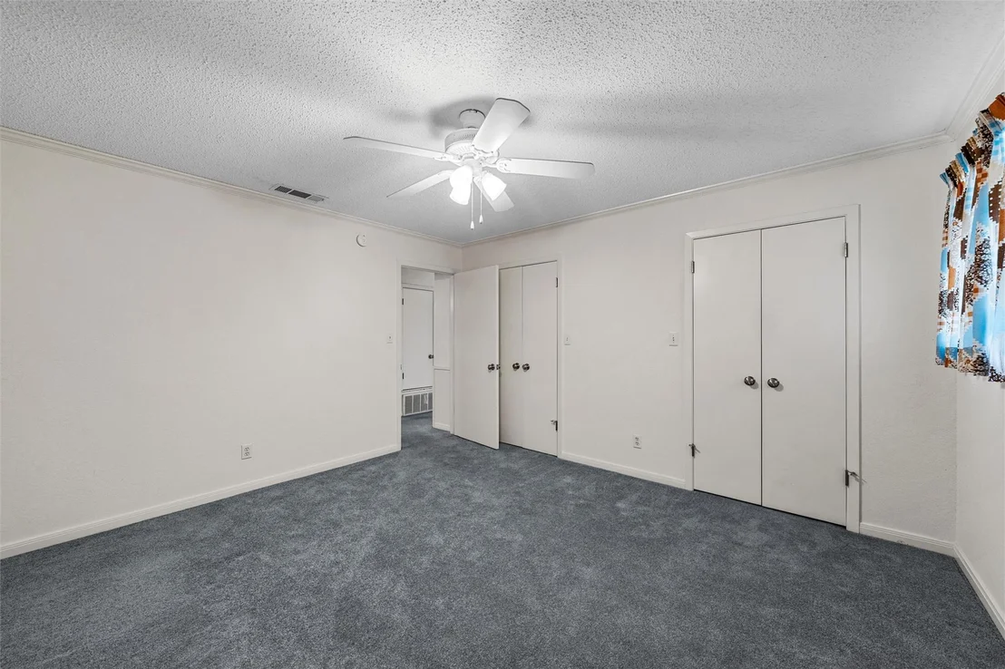 Photo of 400 N Walnut Street