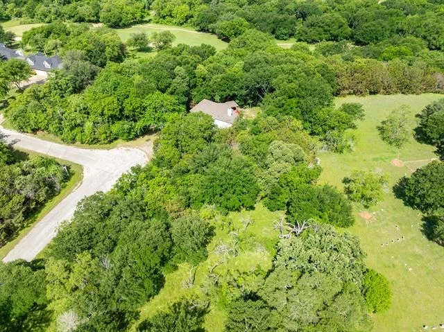 Photo of 21086 Trailwood Drive