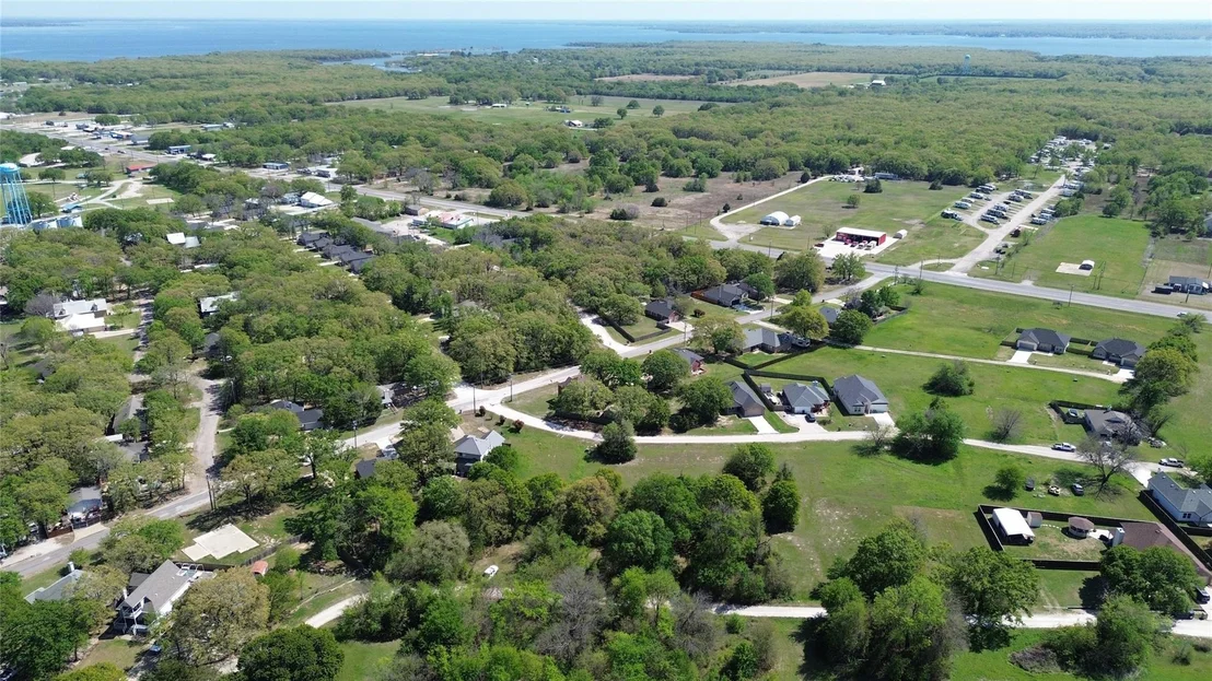 Photo of 717 Hillside Drive