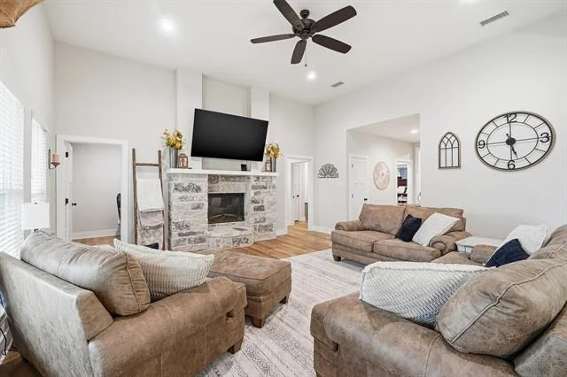 Photo of 6833 Desert Willow Trail