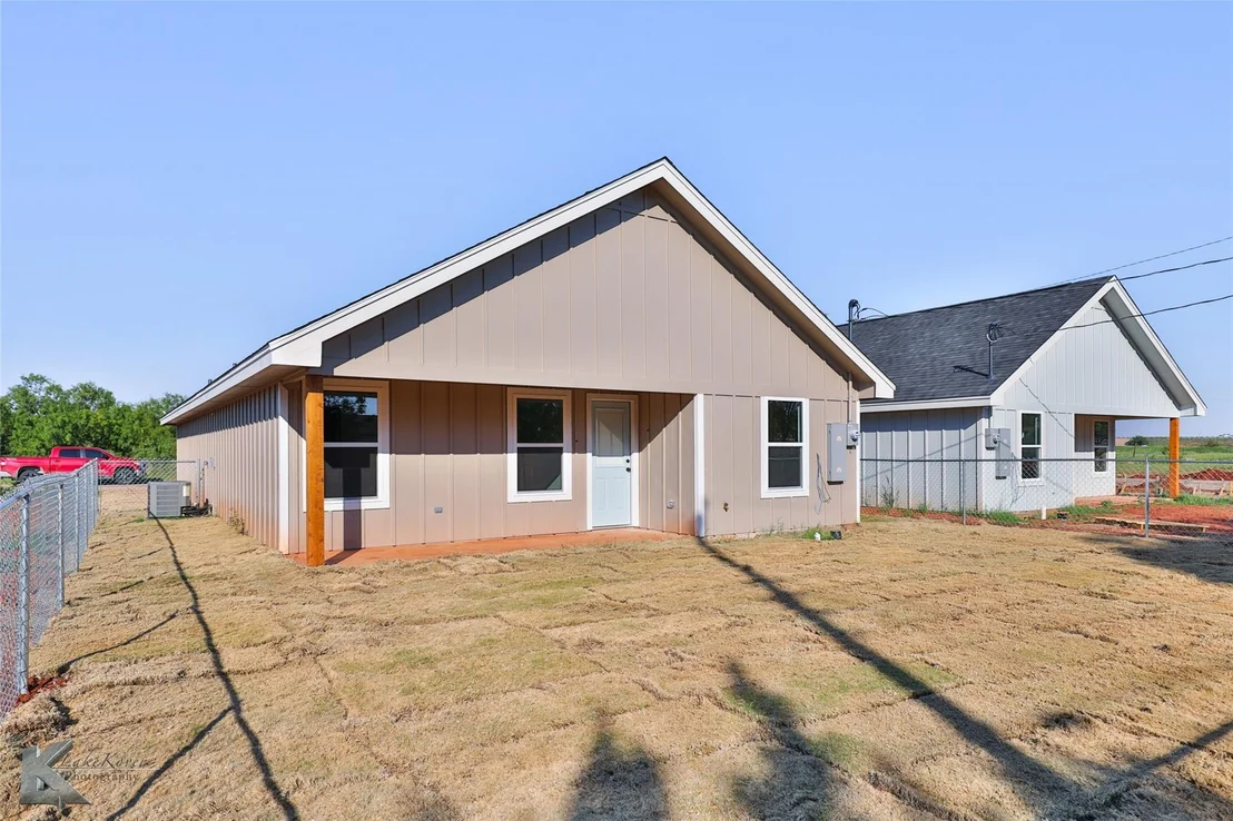 Photo of 2571 Bel Air