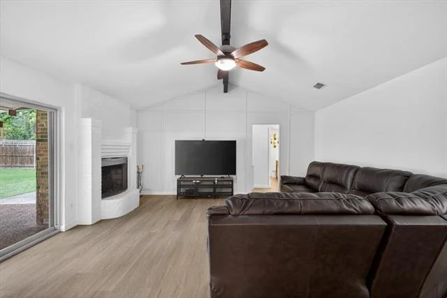 Photo of 405 Pecan Street