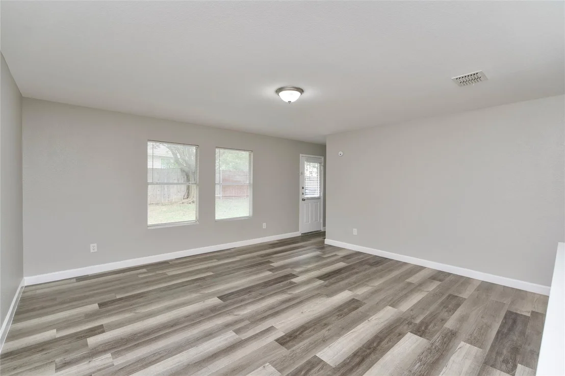 Photo of 829 Santa Rosa Drive