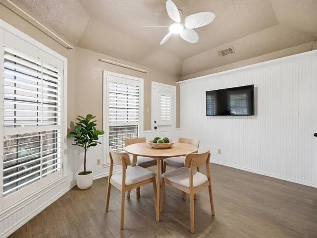 Photo of 6606 Canalview Drive