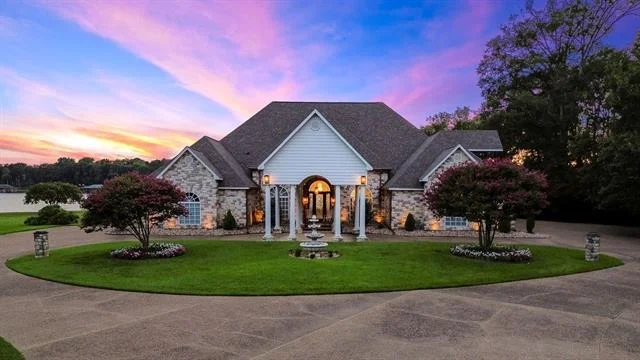 Photo of 17110 Island Cove Road