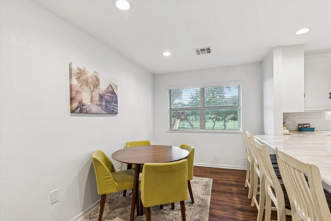 Photo of 2275 W Moonlight Drive
