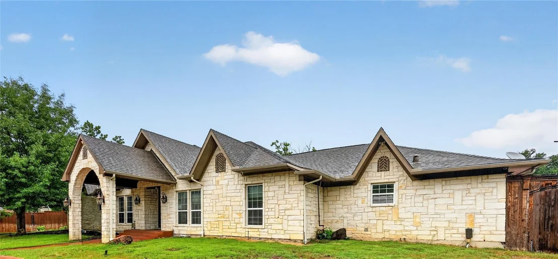 Photo of 14126 Brookridge Circle