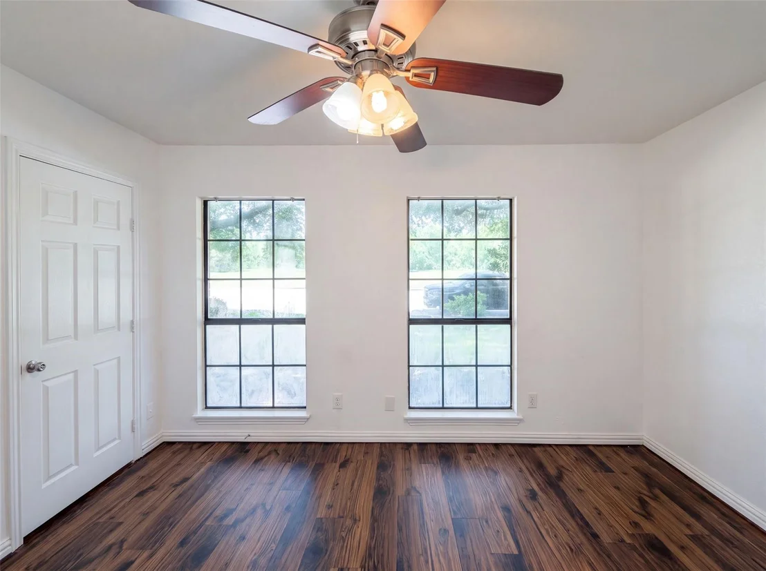 Photo of 1613 Mullins Drive