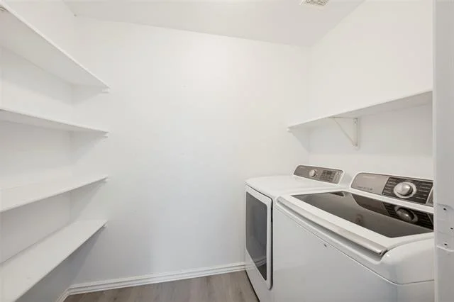 Photo of 920 Kendall Drive