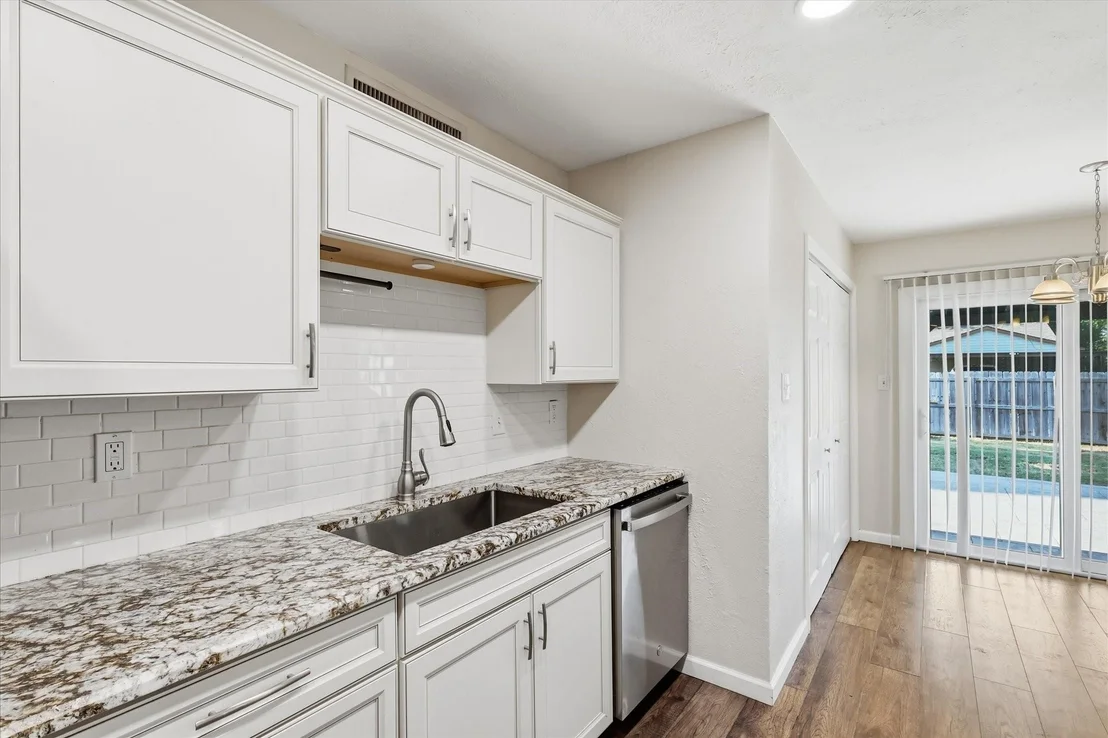 Photo of 5561 Rutledge Drive