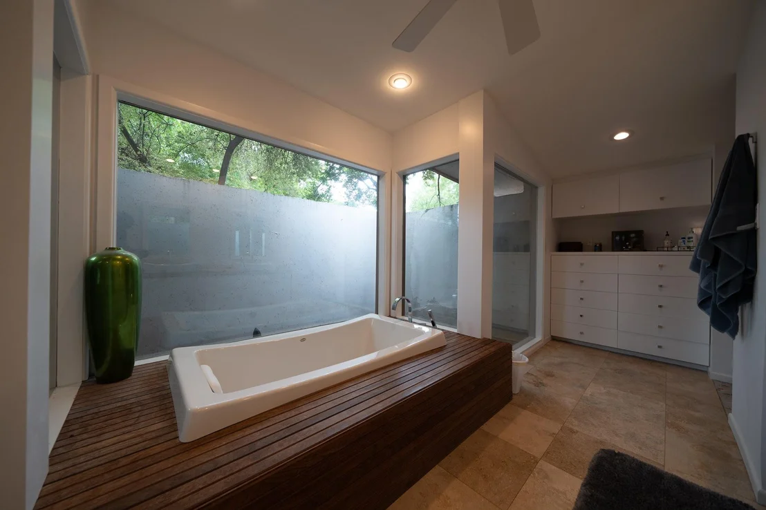 Photo of 741 Rivercrest Drive