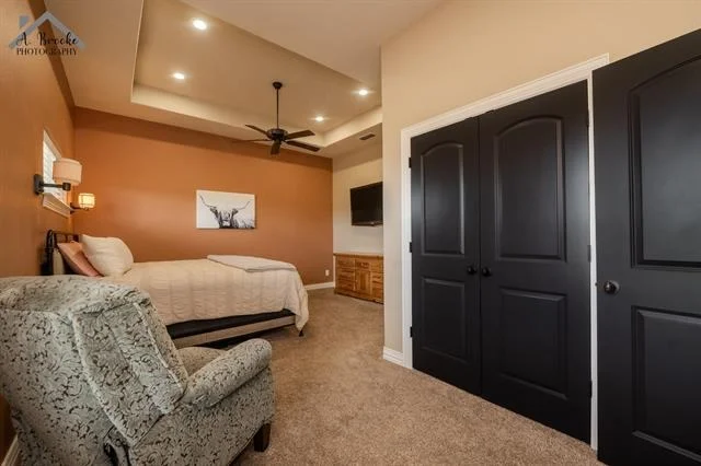 Photo of 9118 Hall