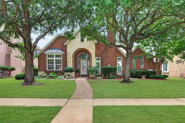 Photo of 405 Wellington Road