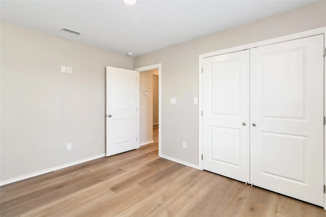 Photo of 807 Bella Blvd Street