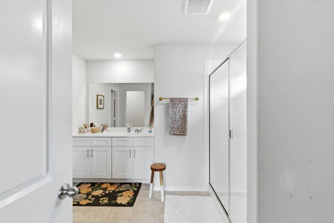 Photo of 549 Derby Lane