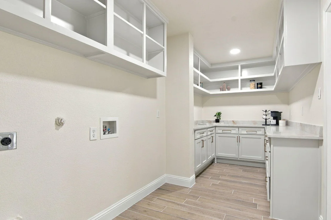 Photo of 717 Redwing Drive
