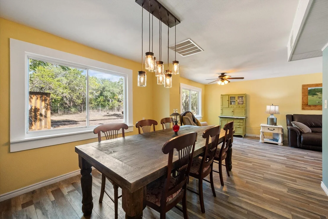 Photo of 355 County Road 2800