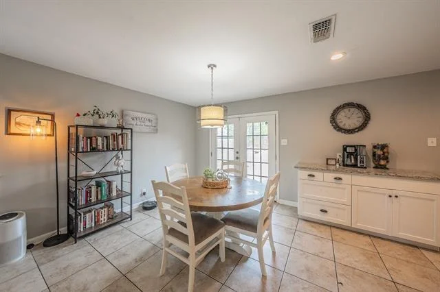 Photo of 6037 Lindy Lane