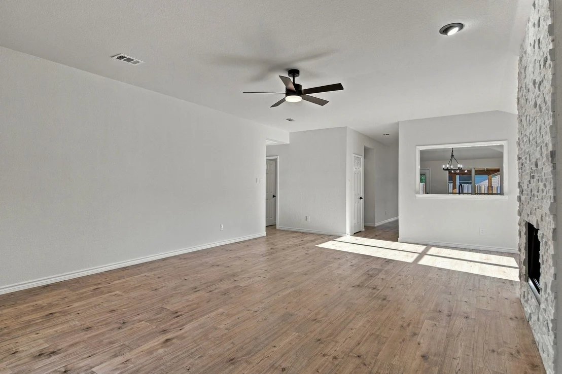 Photo of 704 Sequoia Drive