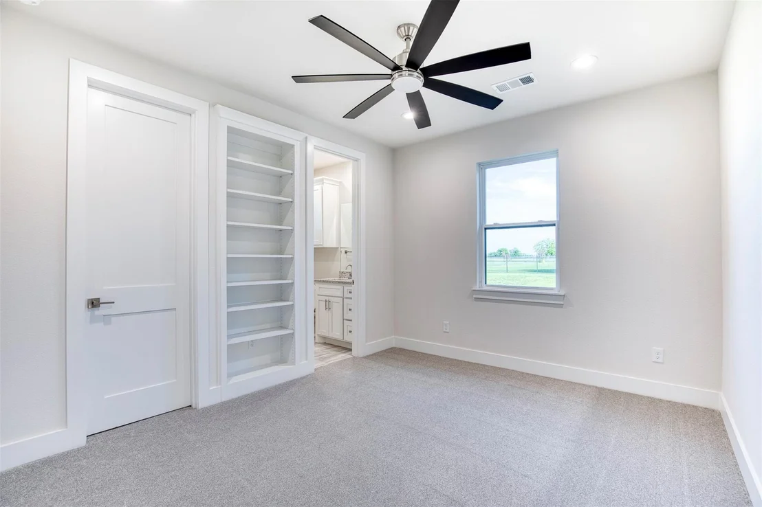 Photo of 1376 Shadow Lakes Drive