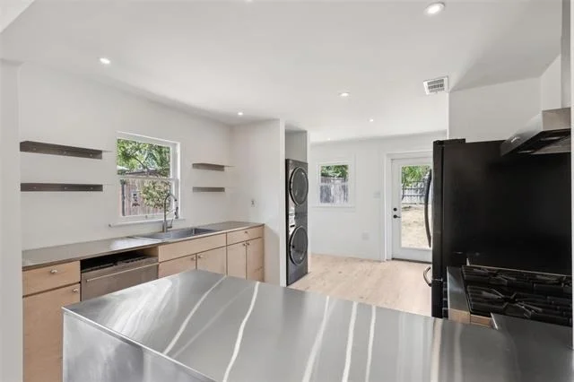 Photo of 2511 Burlington Boulevard