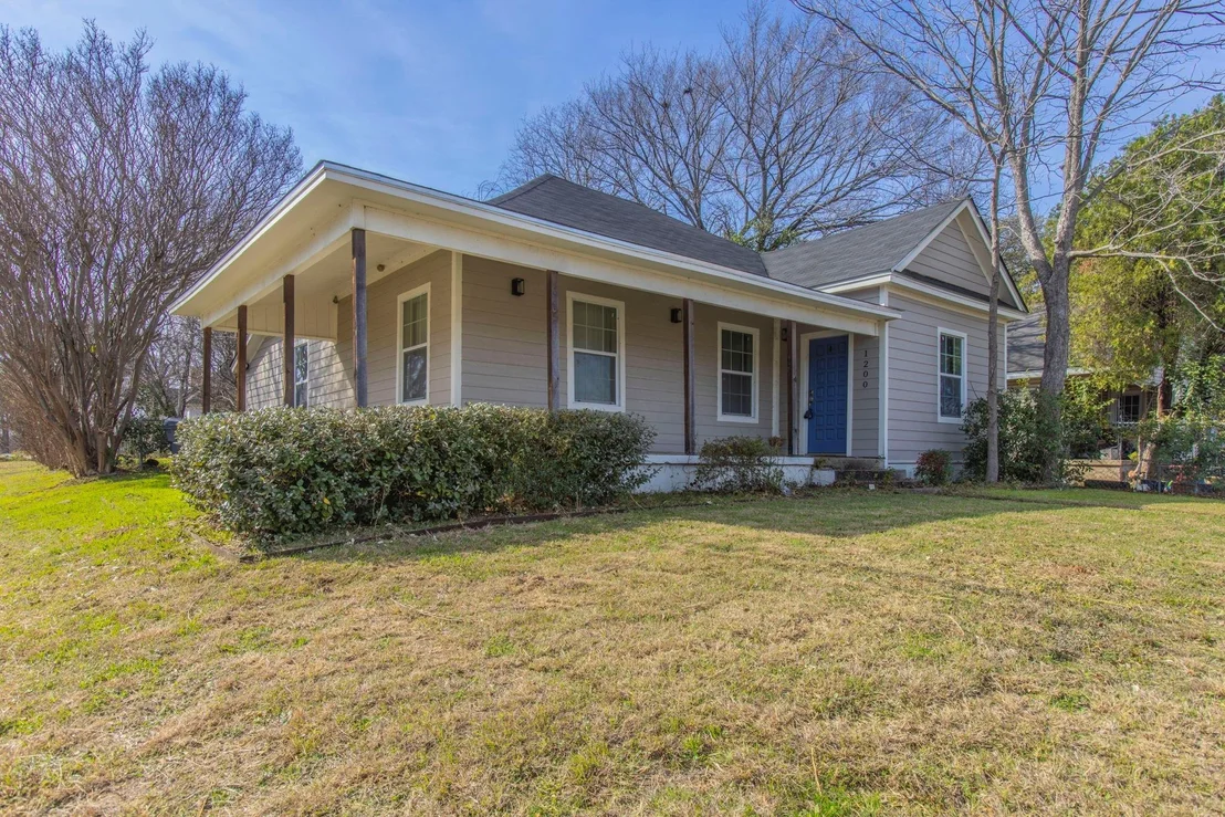 Photo of 1200 N 4th Street