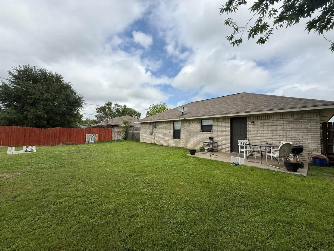 Photo of 1004 Clover Street