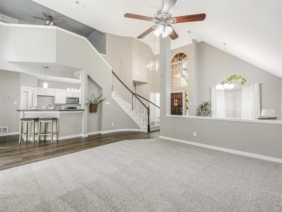 Photo of 600 Pheasant Knoll