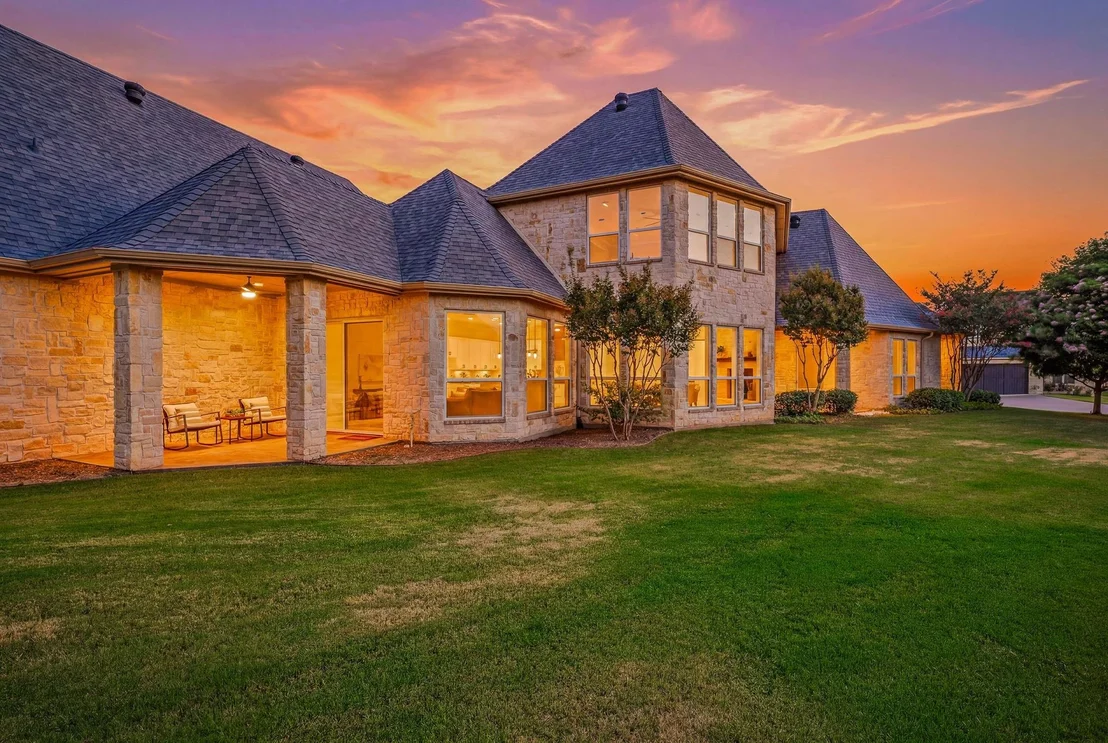 Photo of 2414 Vineyard Drive