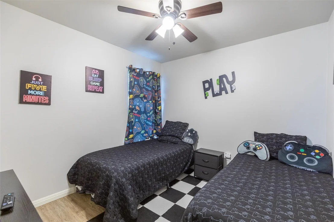Photo of 194 Waterloo Drive