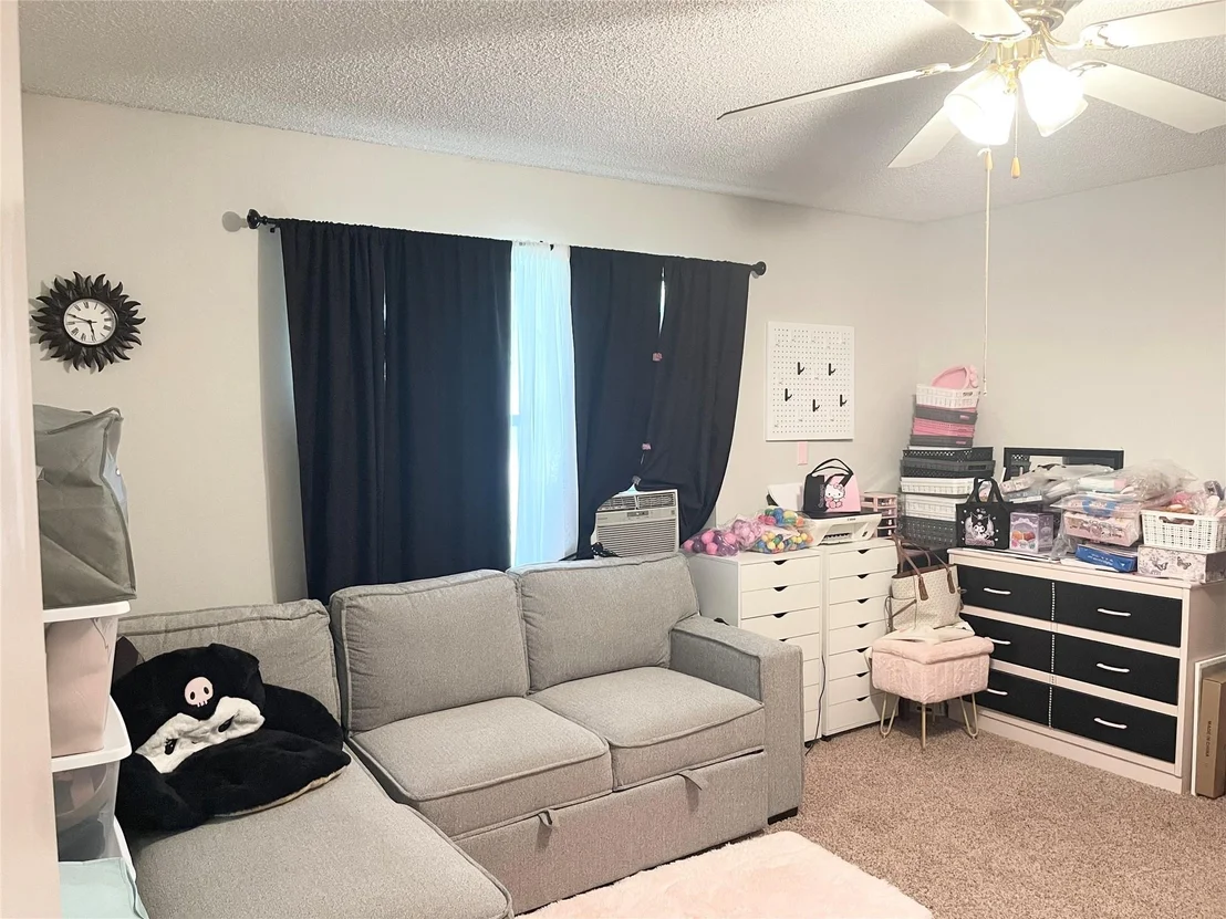 Photo of 140 S Comanche Drive