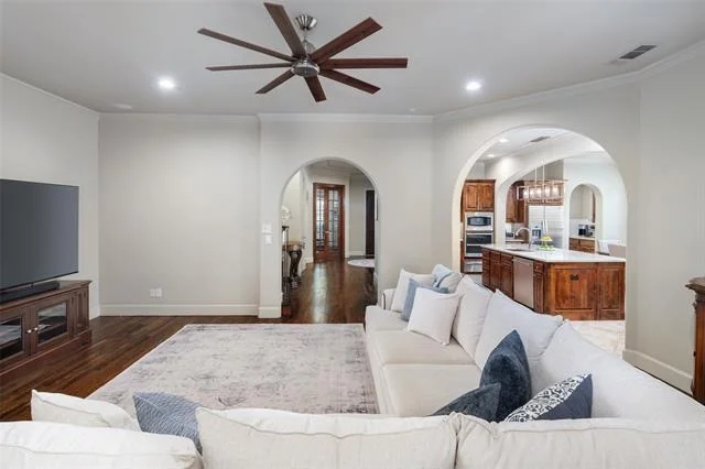 Photo of 919 Lairds Lane