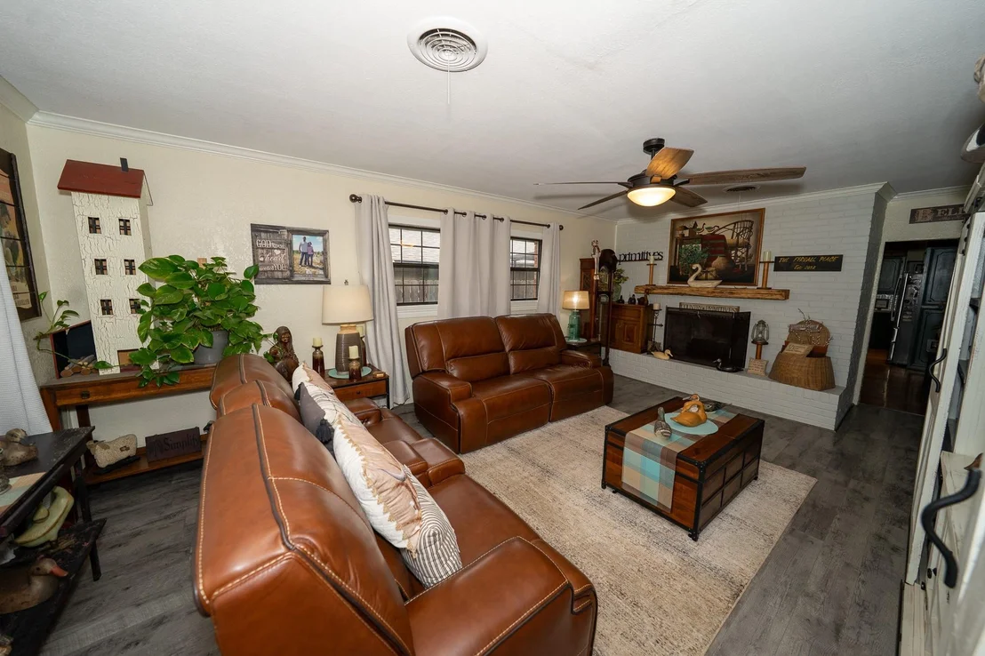 Photo of 455 5th