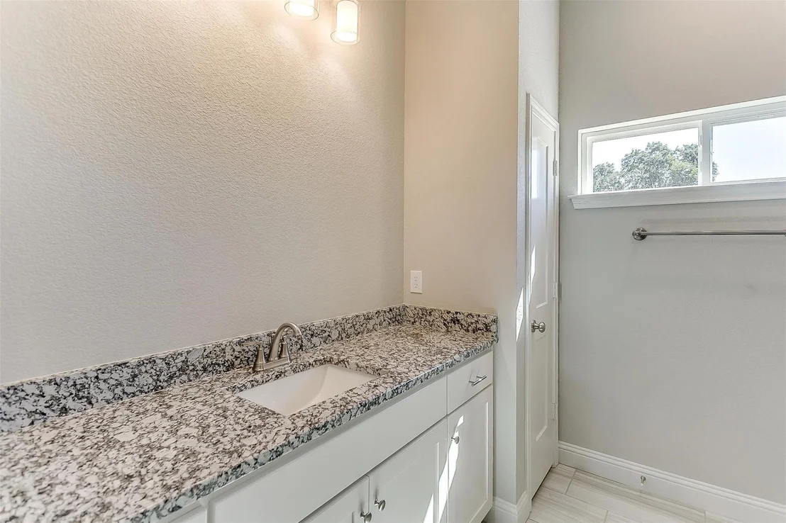 Photo of 1014 Gonzollas Road