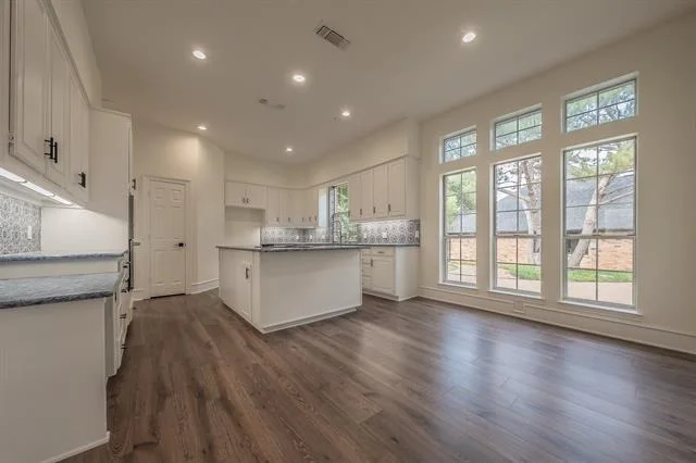 Photo of 543 Timber Ridge Drive